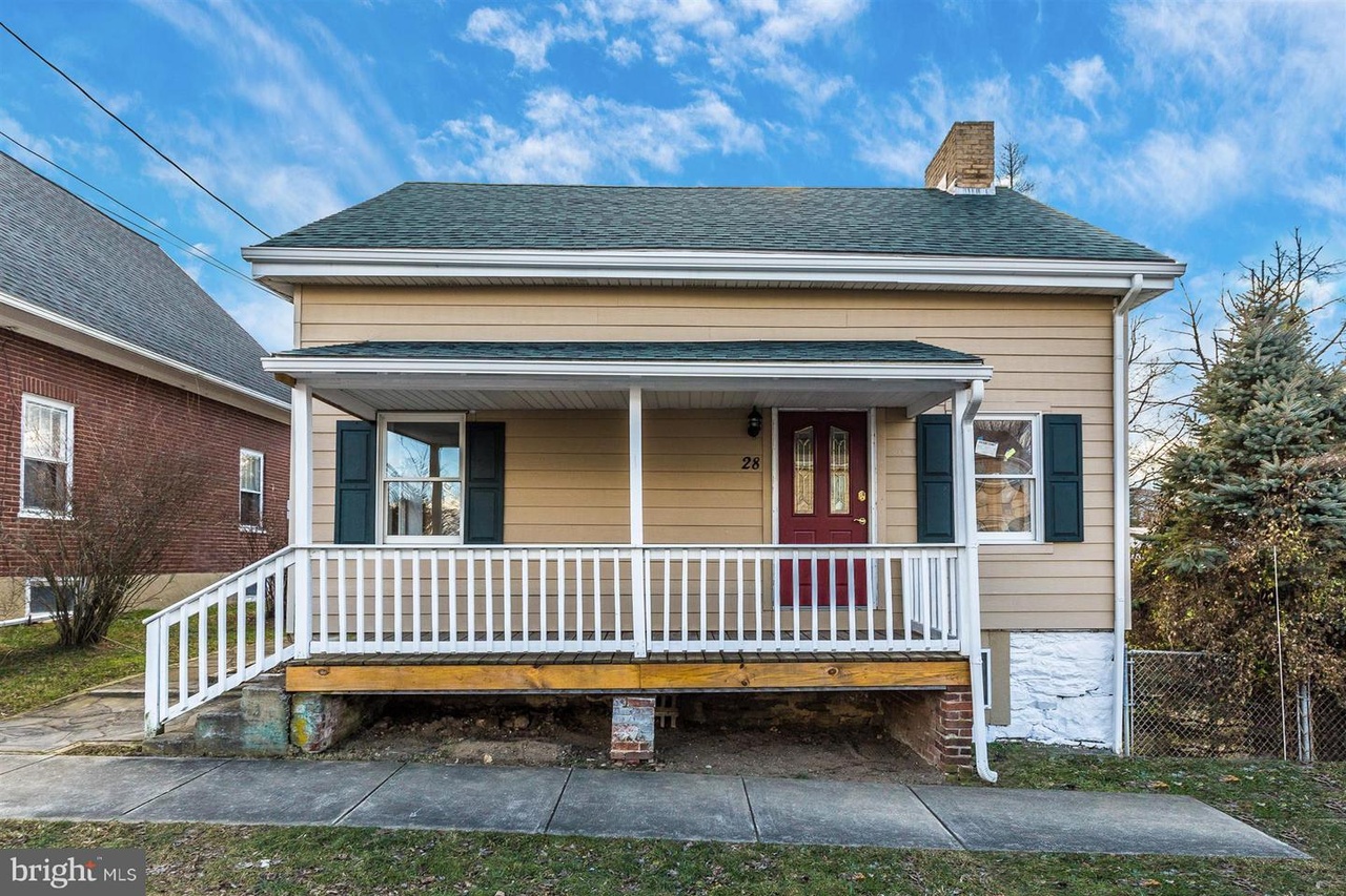 28 E Water St, Smithsburg, MD 21783 | MLS# MDWA136744 | Redfin