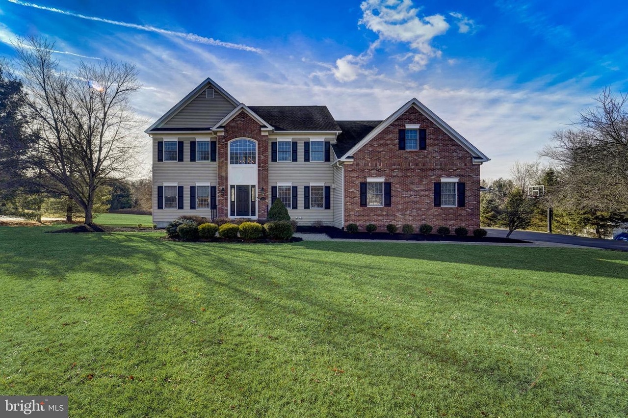 29 Southgate Dr, Annandale, NJ 08801 MLS NJHT2000746 Redfin