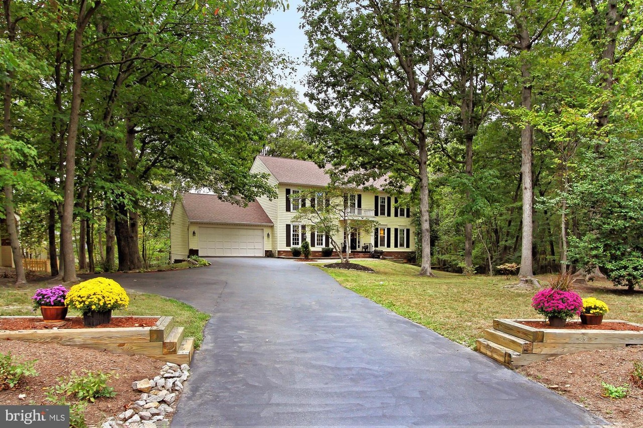 12566 Cavalier Dr, Woodbridge, VA 22192 MLS VAPW480768 Redfin