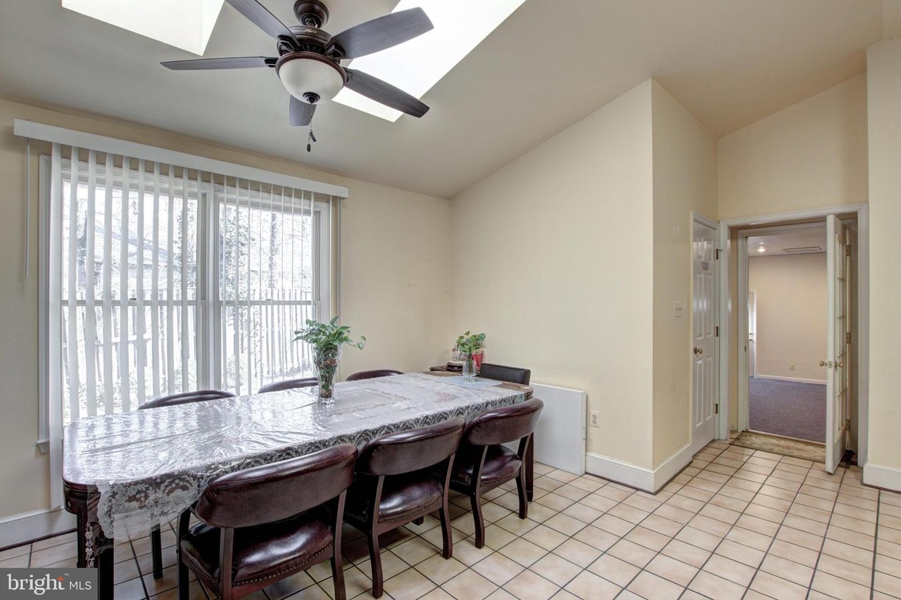 4522 Burke Station Rd, Fairfax, VA 22032 MLS VAFX1173794 Redfin
