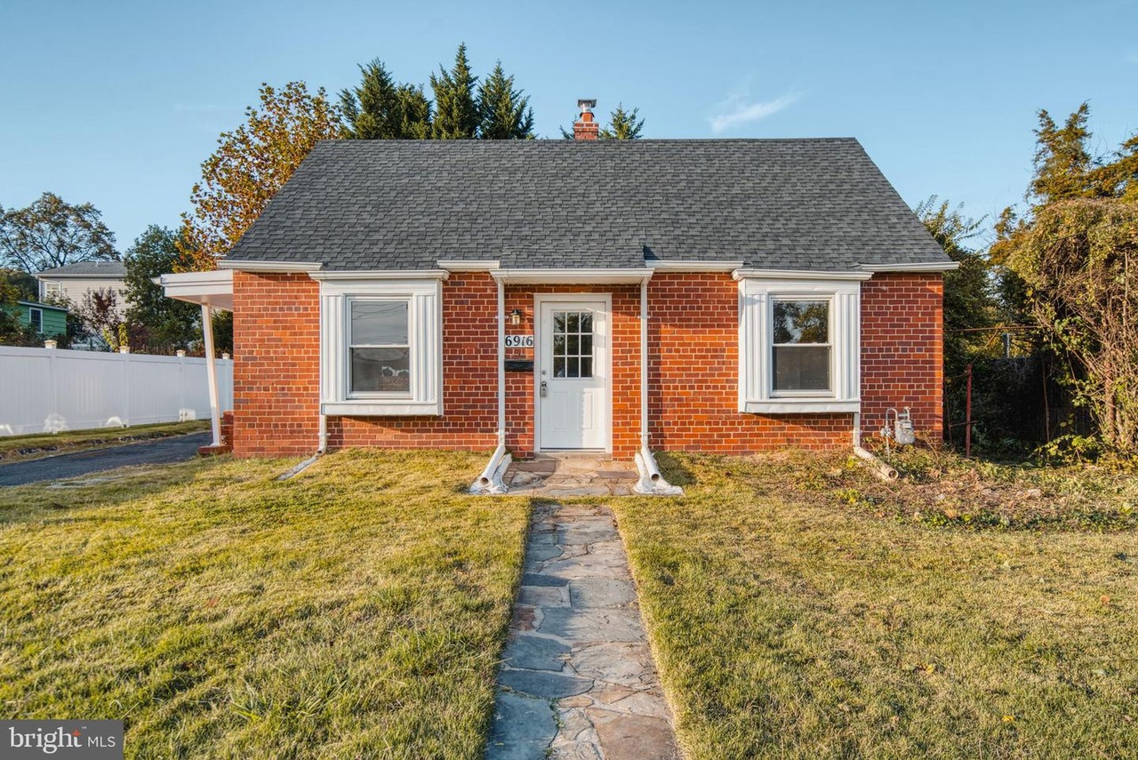 Defense Health Agency 7700 Arlington Blvd Falls Church Va 6916 Arlington Blvd, Falls Church, VA 22042 | MLS# VAFX2167794 | Redfin