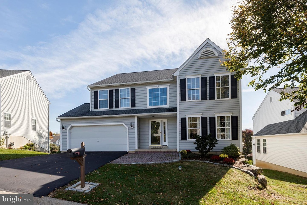 423 Carpenters Cove Ln, Downingtown, PA 19335 MLS PACT518798 Redfin
