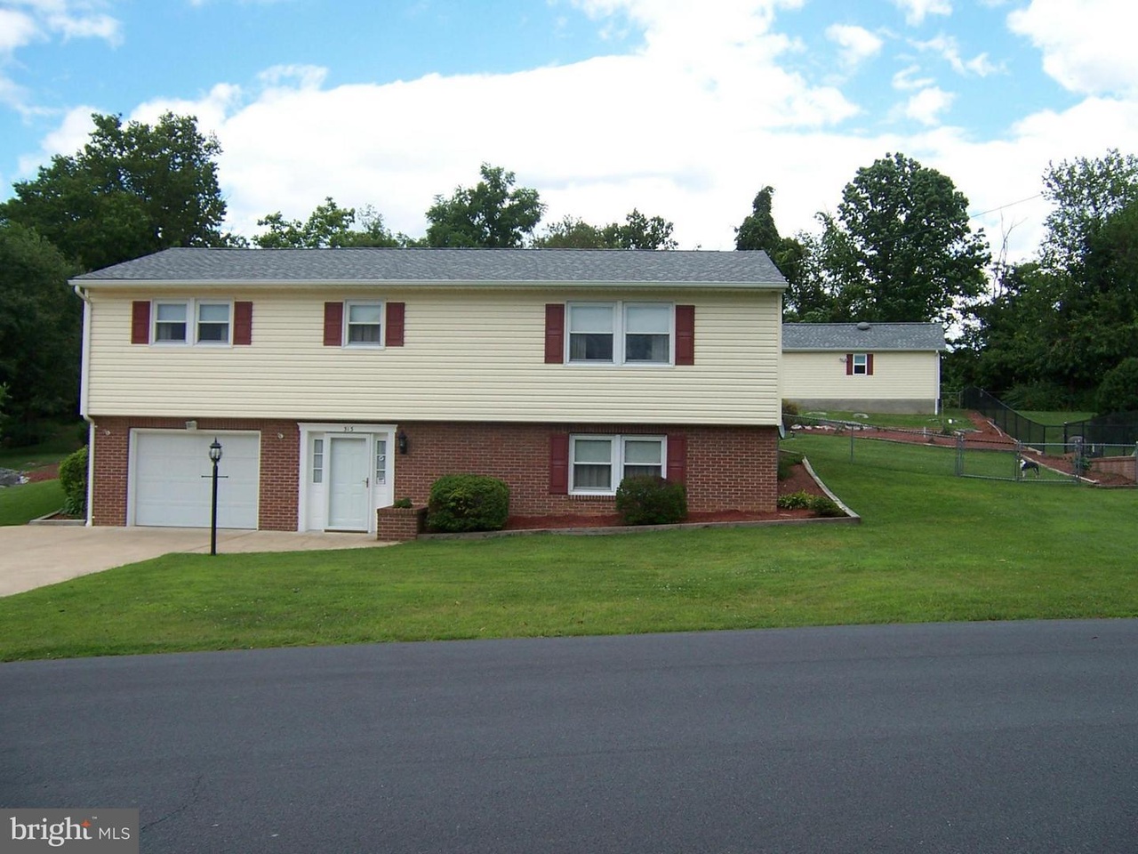 313 Greenbriar Rd, Martinsburg, WV 25401 MLS 1003131832 Redfin