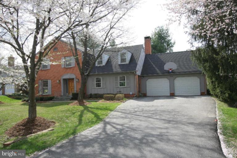 8108 Gainsborough Ct E, Potomac, MD 20854 MLS 1005233844 Redfin