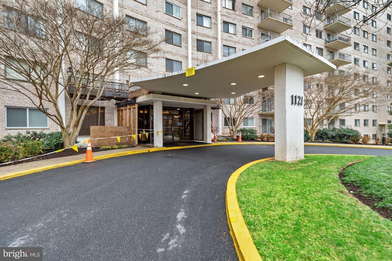 1121 W University Blvd Unit 1211B, Silver Spring, MD 20902 MLS
