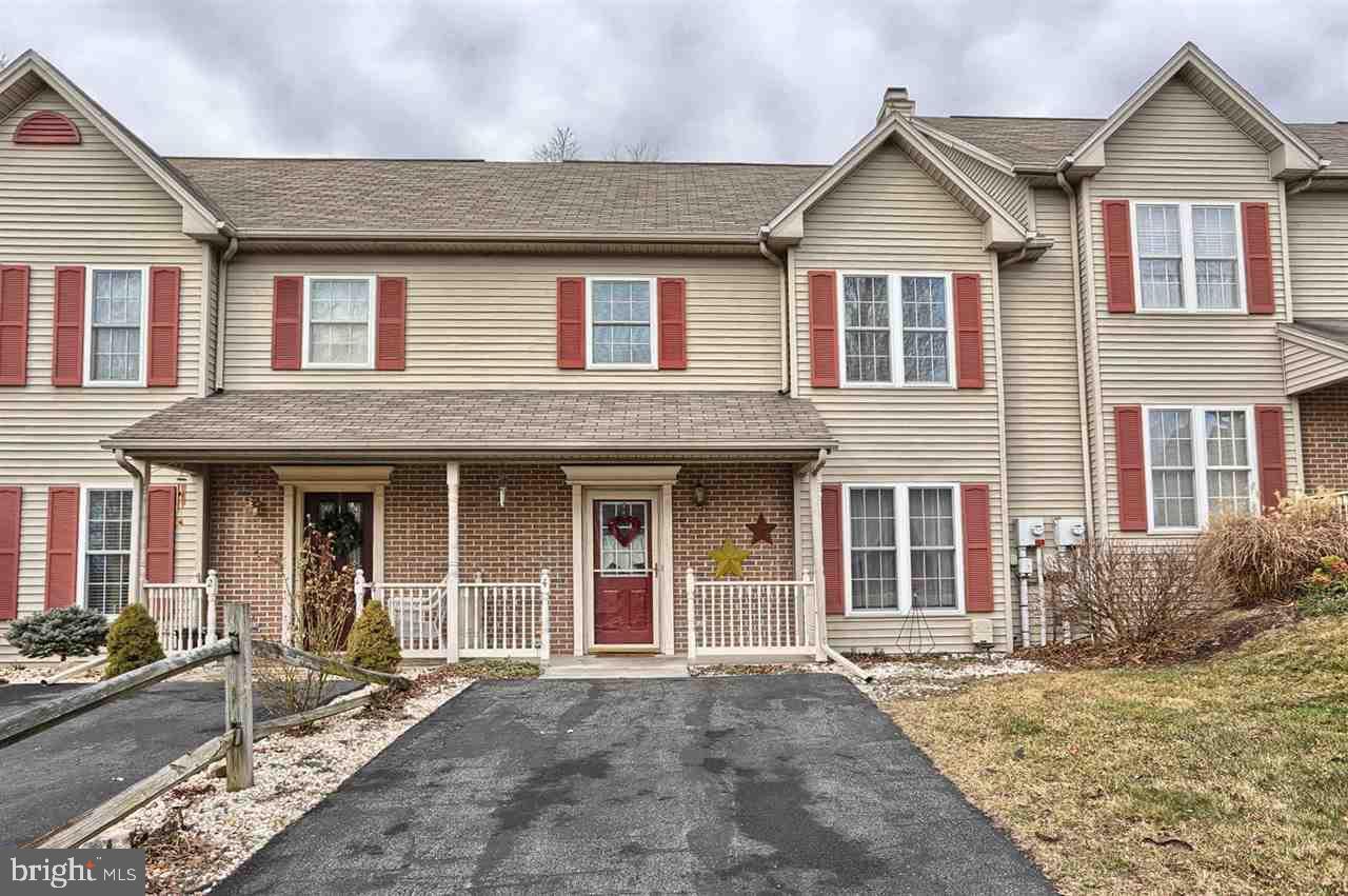 4 Ashburg Dr, Mechanicsburg, PA 17050