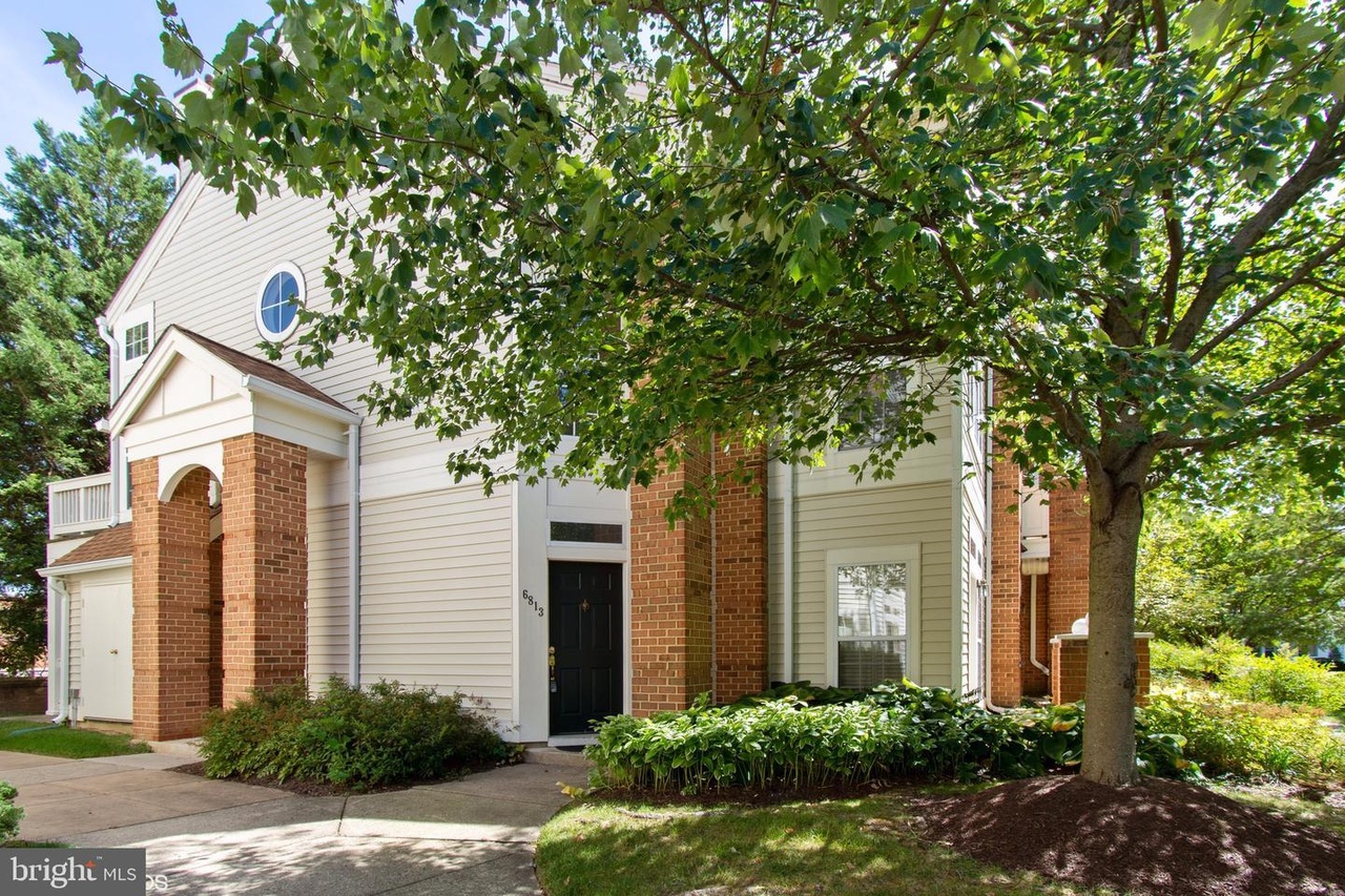 6813 Brindle Heath Way 2 Alexandria Va Mls Vafx Redfin 6813 Brindle Heath Way 2 Alexandria Va Mls Vafx Redfin