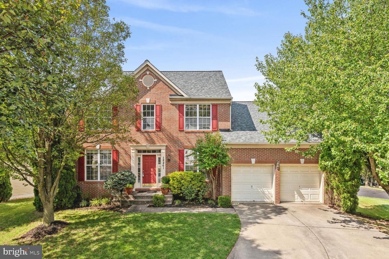 18461 Crownsgate Cir, Germantown, MD 20874 | MLS# MDMC2107864 | Redfin