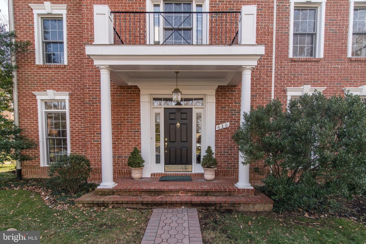 419 Park Ave, Falls Church, VA 22046 | MLS# VAFA107890 | Redfin