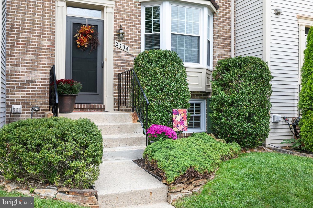 8734 Manahan Dr, Ellicott City, MD 21043 | MLS# MDHW269894 ...