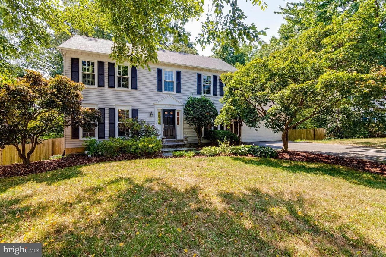 1402 Cuttermill Ct, Herndon, VA 20170 | MLS# 1002050896 | Redfin