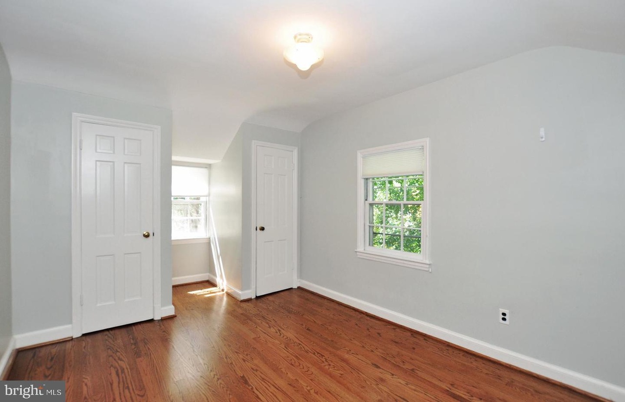 6011 Woodacres Dr, Bethesda, MD 20816 MLS MDMC2025906 Redfin
