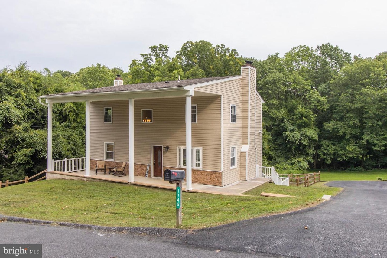 1745 Peach St, Marcus Hook, PA 19061 MLS PADE523942 Redfin