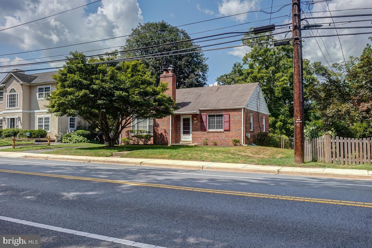 10024 Cedar Ln, Kensington, MD 20895 | MLS# MDMC2066986 | Redfin