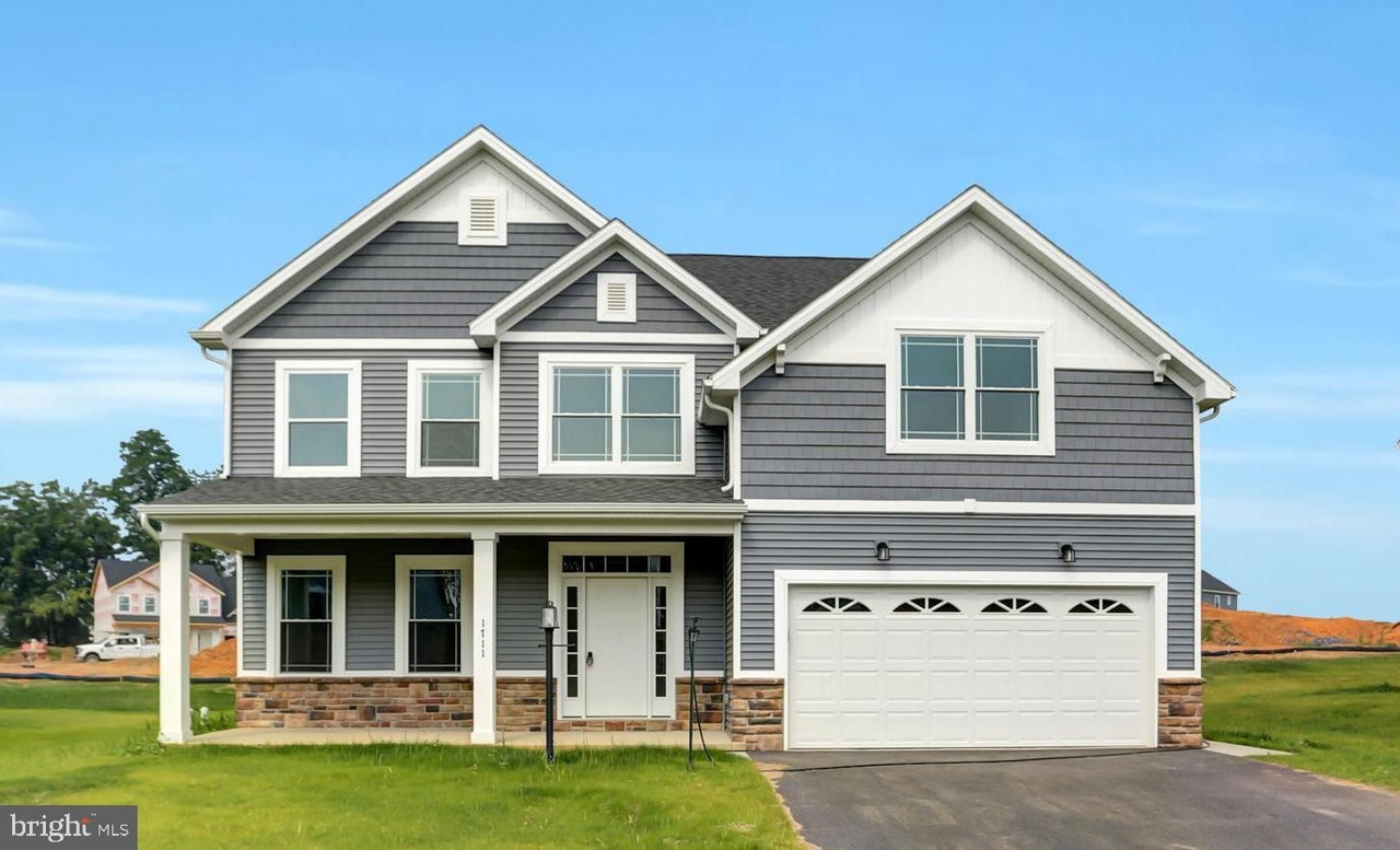 1711 Treeline Dr, Shippensburg, PA 17257 | MLS# PACB2015990 | Redfin