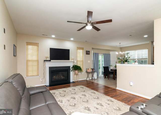 Property at 30480 Oak Ridge Dr, Millsboro, DE 19966, 4 beds, 3 baths