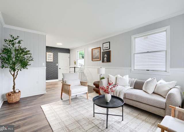 Property at 333 4th Ave, Baltimore, MD 21227, 4 beds, 2 baths
