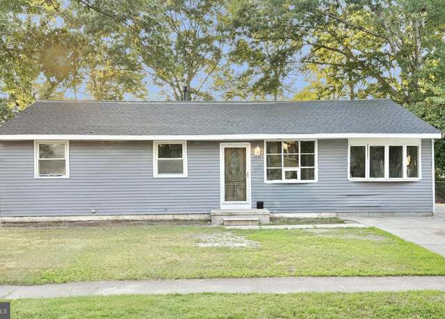 Property at 10 Franklin Dr, Somers Point, NJ 08244, 4 beds, 1.5 baths