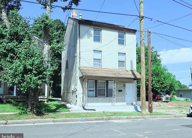 Property at 211 Broad St, Beverly, NJ 08010, 6 beds, 2.5 baths