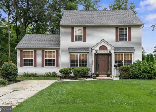 Property at 257 Ramblewood Pkwy, Mount Laurel, NJ 08054, 3 beds, 1.5 baths