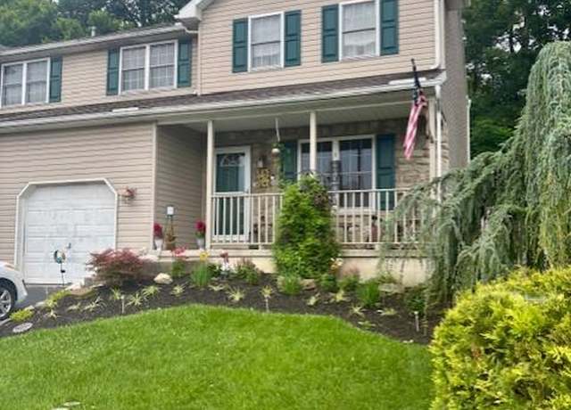 Property at 238 Bainbridge Cir, Reading, PA 19608, 3 beds, 2.5 baths
