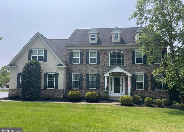 Property at 916 Nottingham Rd, Pottstown, PA 19465, 4 beds, 5 baths