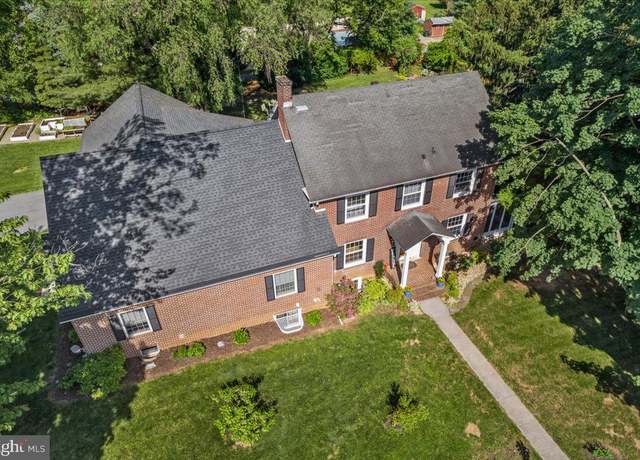 Property at 310 S 21st St, Lebanon, PA 17042, 7 beds, 3.5 baths