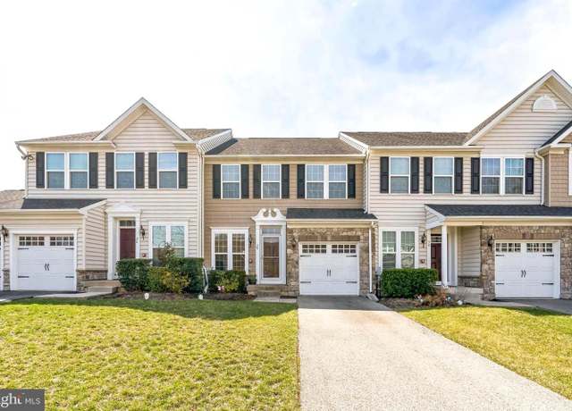 Property at 28 Hawkswell Cir, Oreland, PA 19075, 3 beds, 2.5 baths