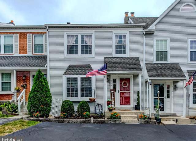 Property at 716 Sandalwood Ln, Eagleville, PA 19403, 2 beds, 1.5 baths
