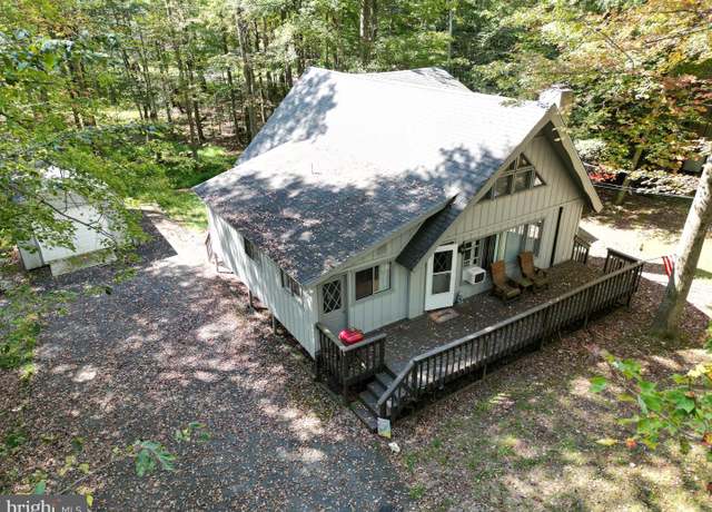 Property at 1520 Lake Ln, Pocono Lake, PA 18347, 3 beds, 2.5 baths