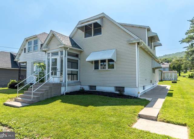 Property at 2104 Schwab Ave, Bethlehem, PA 18015, 3 beds, 1 bath