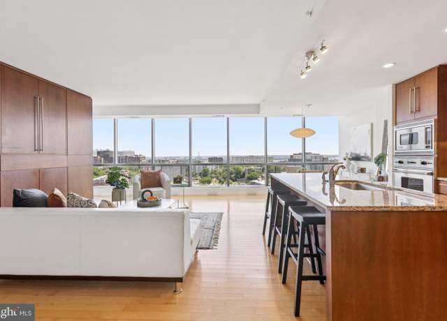 Property at 2001 15th St N #1005, Arlington, VA 22201, 2 beds, 2 baths