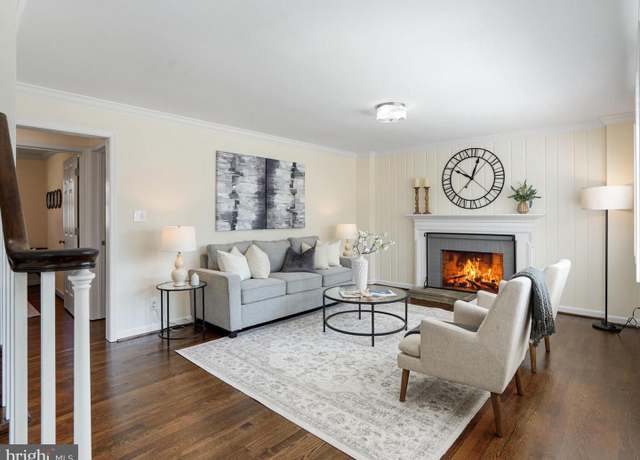 Property at 1912 Youngblood St, Mclean, VA 22101, 5 beds, 3 baths