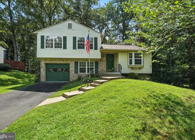 Property at 11949 Cotton Mill Dr, Woodbridge, VA 22192, 3 beds, 2.5 baths