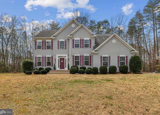 Property at 4210 Willowbrook Ct, Fredericksburg, VA 22408, 5 beds, 3.5 baths