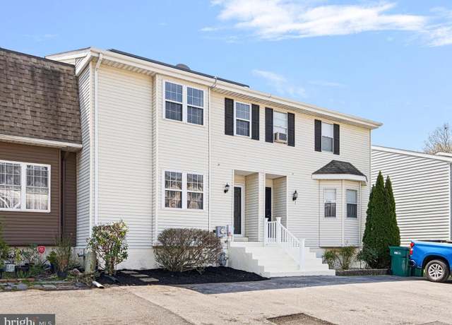 Property at 322 2nd St, Newark, DE 19711, 3 beds, 2.5 baths