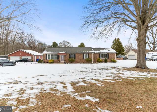 Property at 10400-D Alice Pl, Waldorf, MD 20603, 5 beds, 2 baths