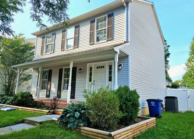 Property at 6485 Woodland Forest Dr, Elkridge, MD 21075, 4 beds, 3 baths