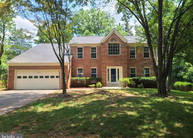 Property at 303 Saybrooke View Dr, Gaithersburg, MD 20877, 5 beds, 3.5 baths