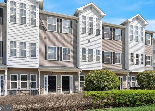 Property at 7 Trout Trl, Delanco, NJ 08075, 2 beds, 2 baths