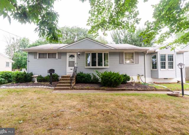 Property at 505 Jefferson St, Riverside, NJ 08075, 3 beds, 1 bath