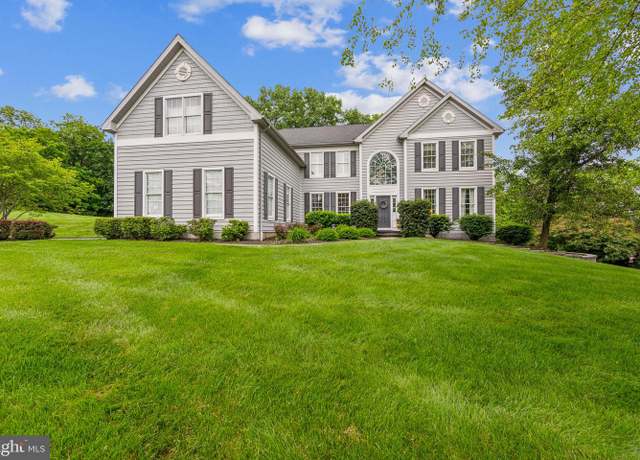 Property at 438 Bowen Dr, Exton, PA 19341, 4 beds, 4.5 baths