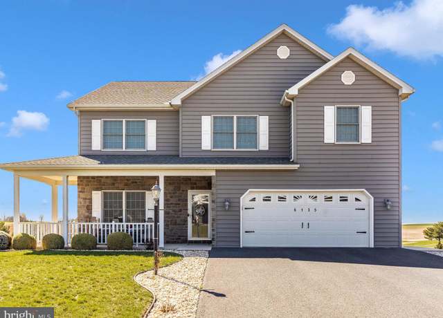 Property at 6135 Merion Dr, Fayetteville, PA 17222, 5 beds, 4 baths