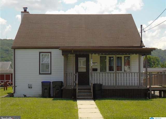 Property at 826 E Federal St, Allentown, PA 18103, 3 beds, 1 bath