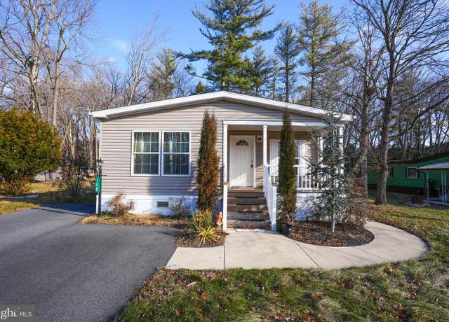 Property at 148 E Zimmer Dr, Walnutport, PA 18088, 3 beds, 2 baths