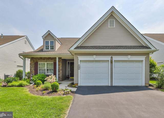 Property at 11 Inverness Ln, Easton, PA 18045, 3 beds, 3 baths