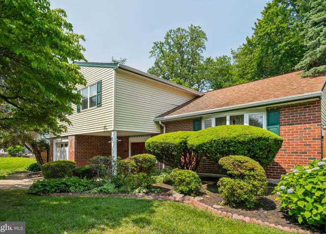 Property at 435 Kismet Ter, Philadelphia, PA 19115, 4 beds, 2.5 baths
