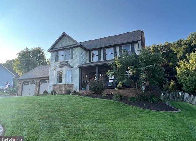 Property at 345 Jasmine Dr, Hanover, PA 17331, 4 beds, 3 baths