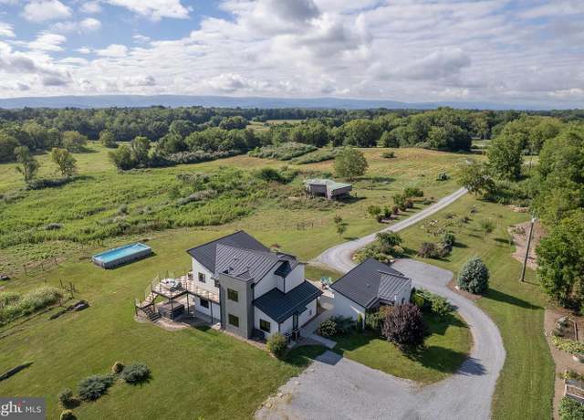 Property at 1744 Lord Fairfax Hwy, Berryville, VA 22611, 4 beds, 3.5 baths