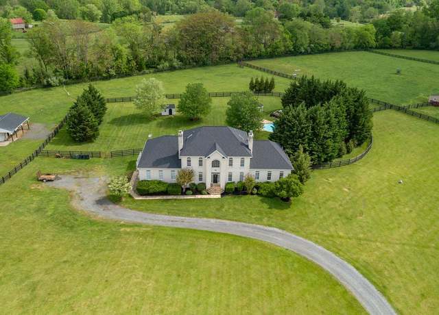 Property at 19964 Pleasant Meadow Ln, Purcellville, VA 20132, 5 beds, 5.5 baths